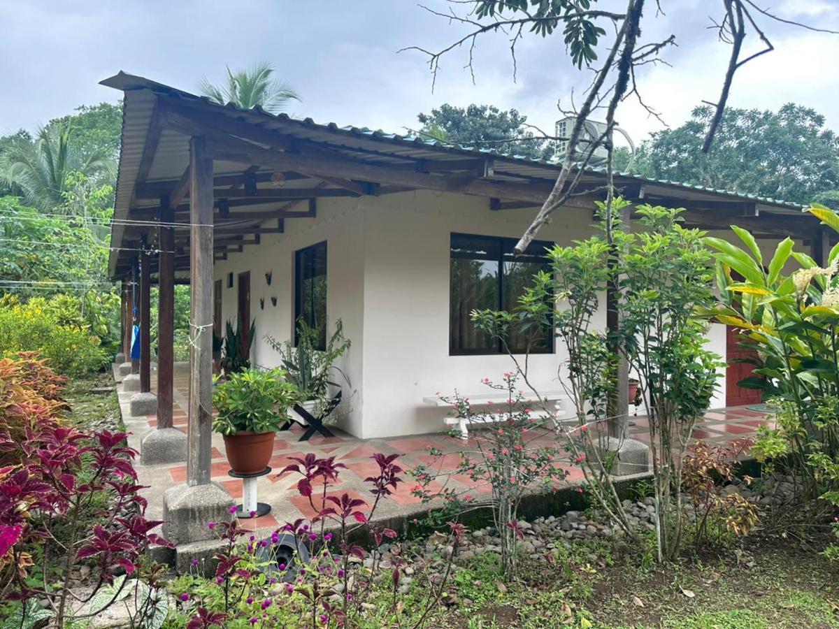 River Side Lodge Horquetas Esterno foto