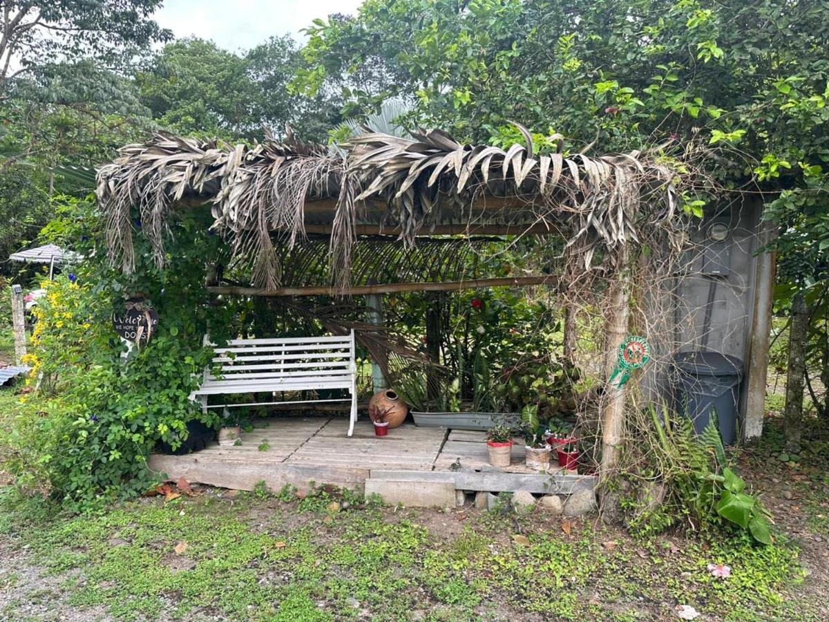 River Side Lodge Horquetas Esterno foto